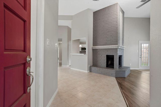 2019 Creek Valley Lane, Sugar Land, TX 77478