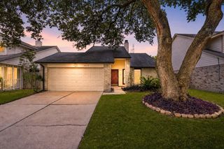 2019 Creek Valley Lane, Sugar Land, TX 77478