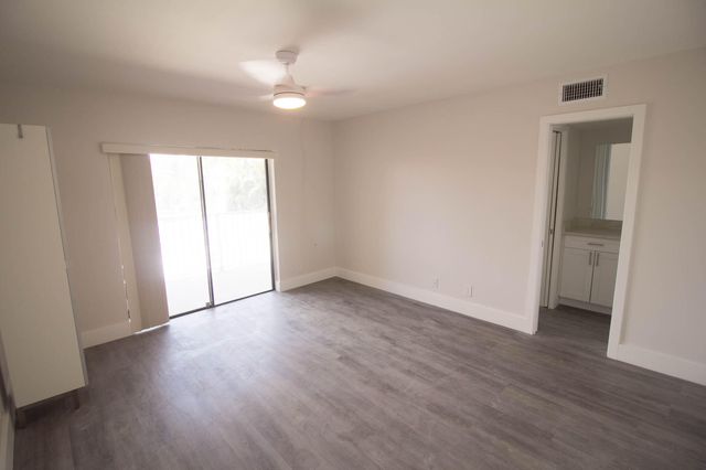 223 SE 11th Avenue 223, Pompano Beach, FL 33060