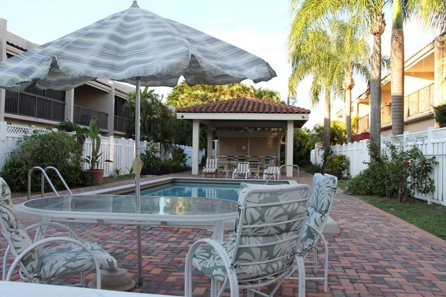 223 SE 11th Avenue 223, Pompano Beach, FL 33060