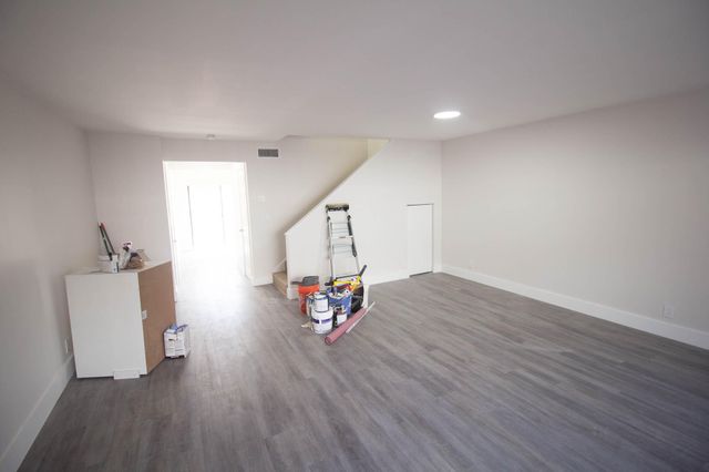 223 SE 11th Avenue 223, Pompano Beach, FL 33060