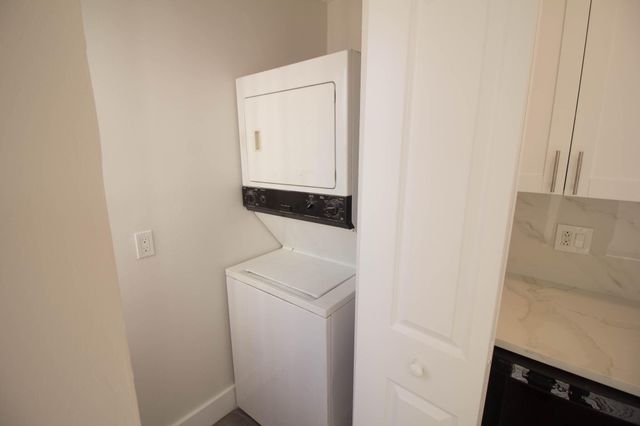 223 SE 11th Avenue 223, Pompano Beach, FL 33060