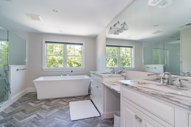 23 Covered Bridge Lane, Wayland, MA 01778