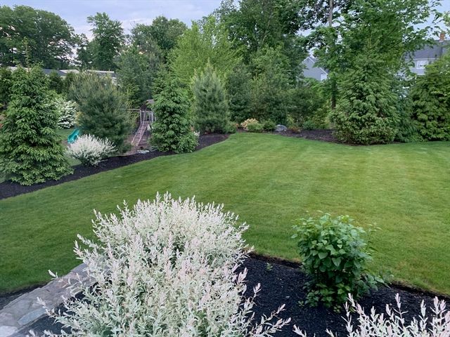 23 Covered Bridge Lane, Wayland, MA 01778