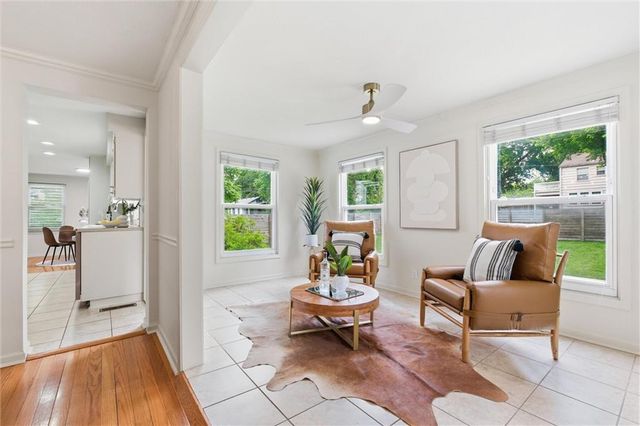 3901 W 73rd Terrace, Prairie Village, KS 66208