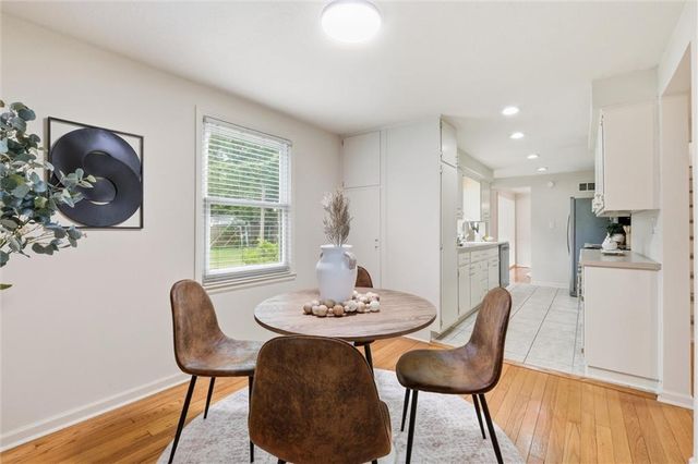3901 W 73rd Terrace, Prairie Village, KS 66208