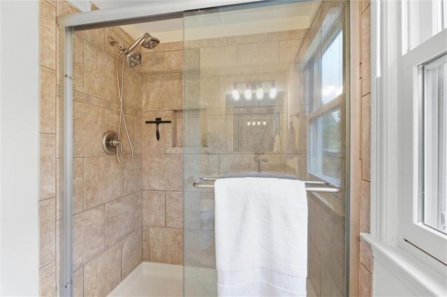 3901 W 73rd Terrace, Prairie Village, KS 66208