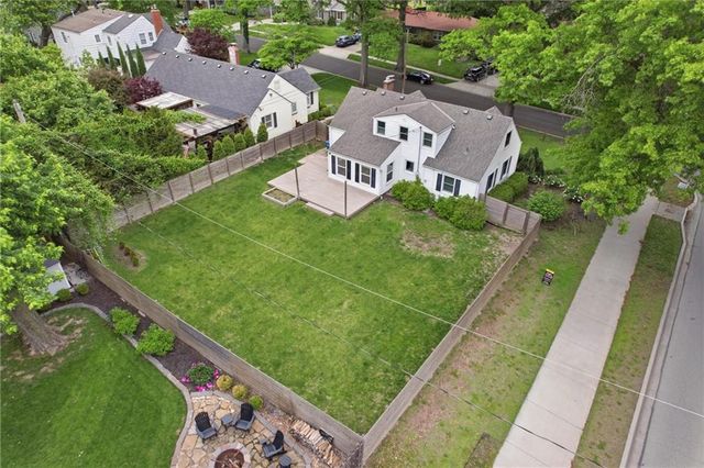3901 W 73rd Terrace, Prairie Village, KS 66208