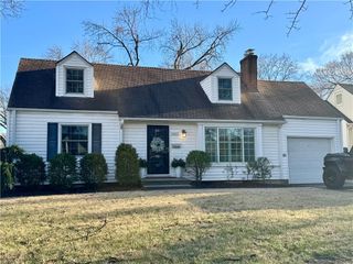 3901 W 73rd Terrace, Prairie Village, KS 66208