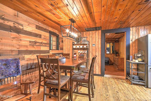 378 Laura Land, Bristol, TN 37620