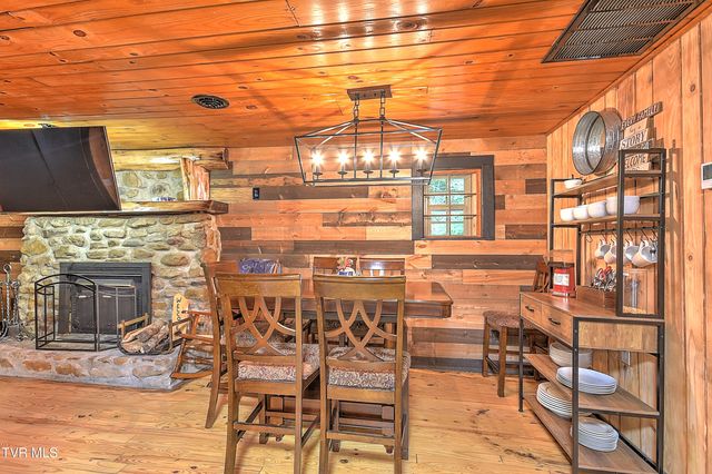 378 Laura Land, Bristol, TN 37620