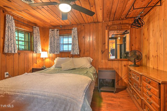 378 Laura Land, Bristol, TN 37620