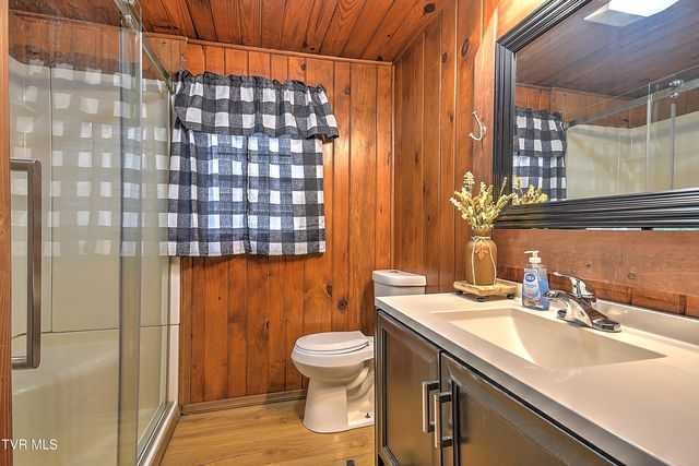 378 Laura Land, Bristol, TN 37620