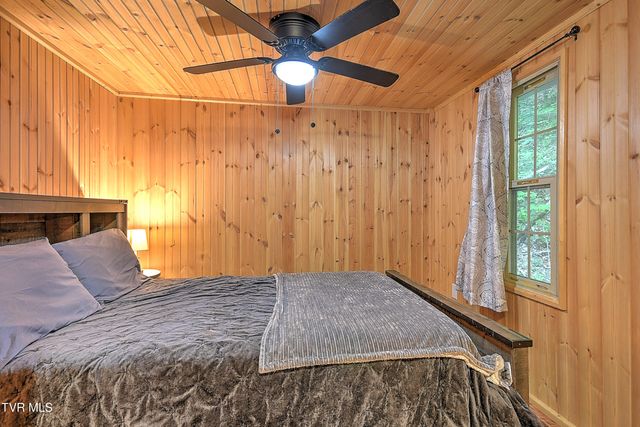 378 Laura Land, Bristol, TN 37620