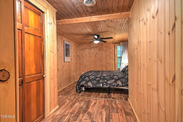 378 Laura Land, Bristol, TN 37620