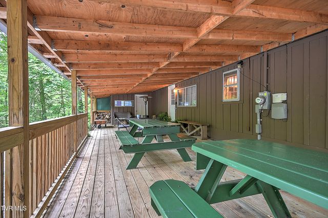 378 Laura Land, Bristol, TN 37620