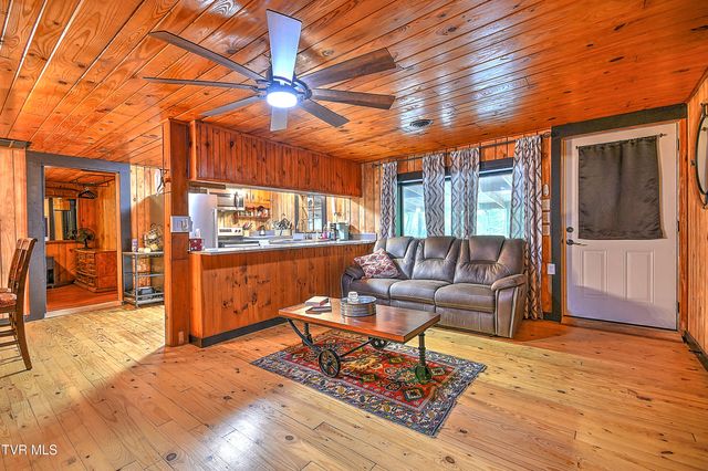 378 Laura Land, Bristol, TN 37620