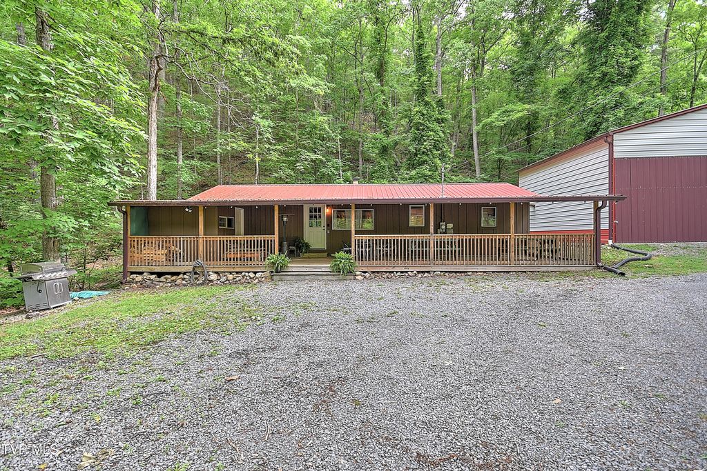 378 Laura Land, Bristol, TN 37620