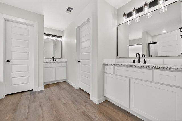 805 E 30th Street, Wolfforth, TX 79382