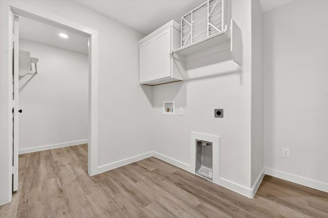 805 E 30th Street, Wolfforth, TX 79382