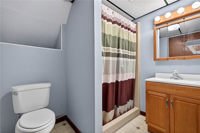 201 Golf Ave, Ellport Boro, PA 16117