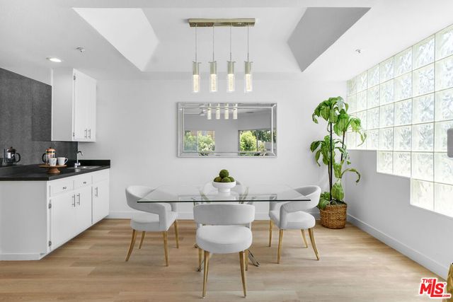 12773 Caswell Avenue 101, Los Angeles, CA 90066