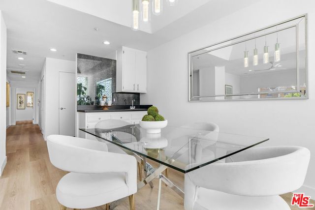 12773 Caswell Avenue 101, Los Angeles, CA 90066
