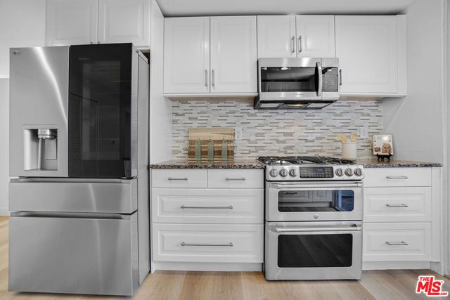 12773 Caswell Avenue 101, Los Angeles, CA 90066