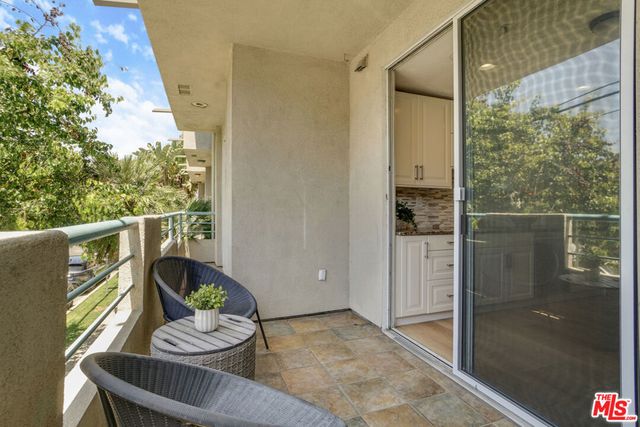 12773 Caswell Avenue 101, Los Angeles, CA 90066