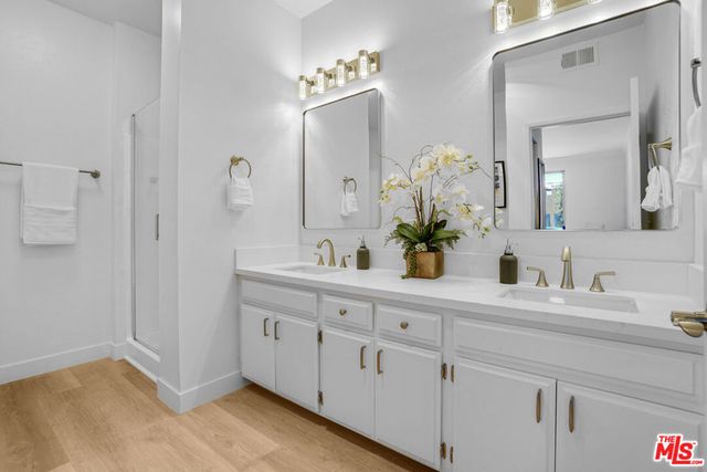 12773 Caswell Avenue 101, Los Angeles, CA 90066