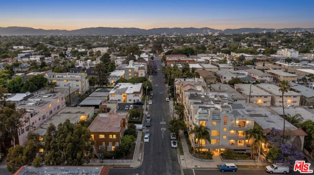 12773 Caswell Avenue 101, Los Angeles, CA 90066
