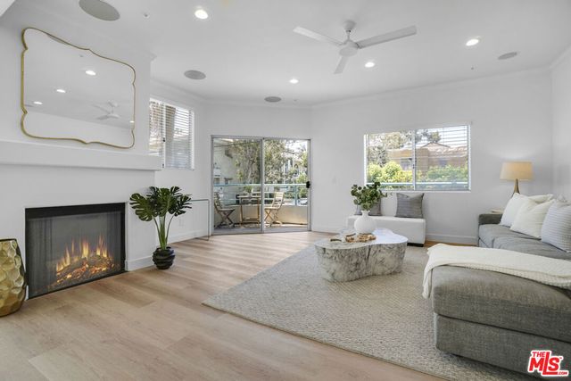12773 Caswell Avenue 101, Los Angeles, CA 90066