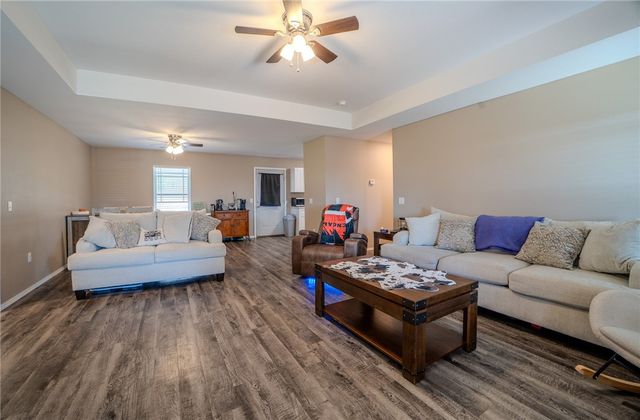 197 Pebble Branch Lane, Russellville, AR 72802