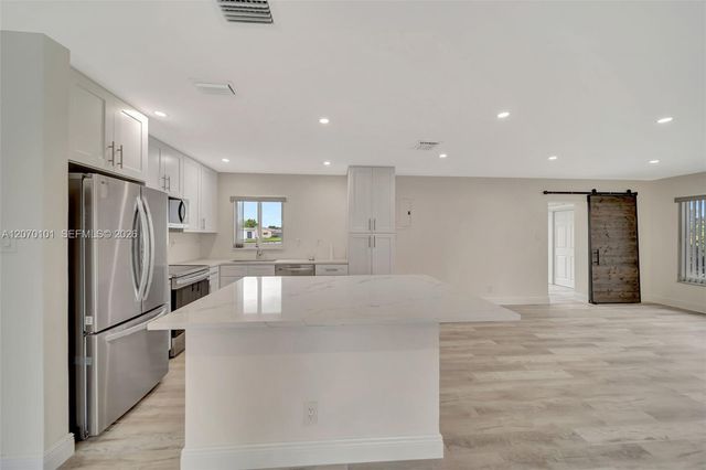 8502 NW 59th Street, Tamarac, FL 33321