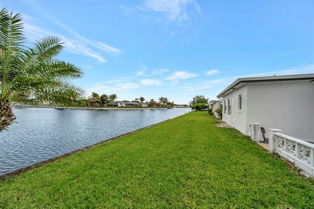 8502 NW 59th Street, Tamarac, FL 33321