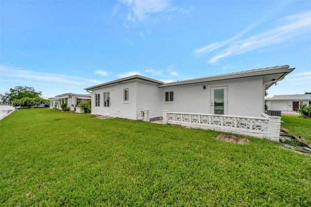 8502 NW 59th Street, Tamarac, FL 33321