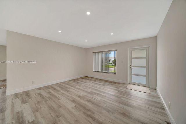 8502 NW 59th Street, Tamarac, FL 33321