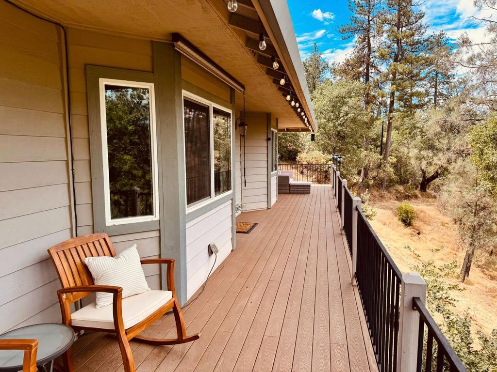 5295 Rooster Ln, Somerset, CA 95684