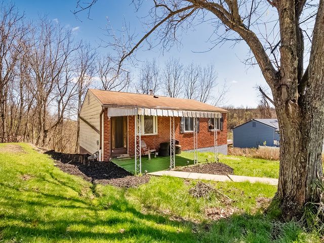 118 Courtney Dr, Penn Hills, PA 15147