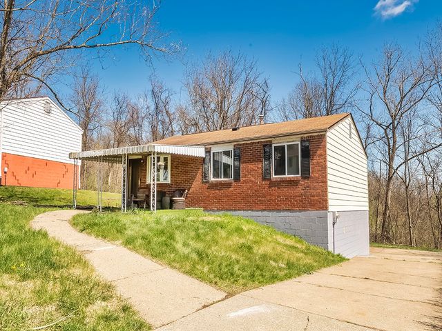 118 Courtney Dr, Penn Hills, PA 15147