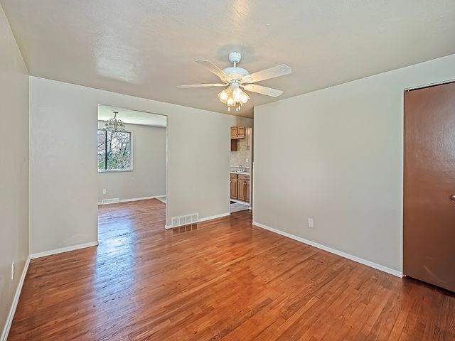 118 Courtney Dr, Penn Hills, PA 15147
