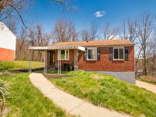 118 Courtney Dr, Penn Hills, PA 15147