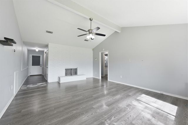 8614 Sherrywood Drive, Houston, TX 77044