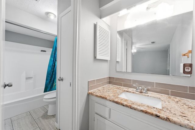 8614 Sherrywood Drive, Houston, TX 77044