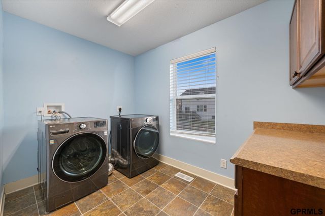 2309 Alexandria Road, Papillion, NE 68133