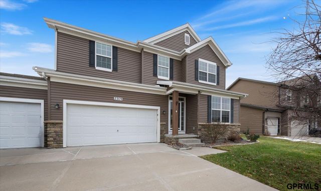 2309 Alexandria Road, Papillion, NE 68133