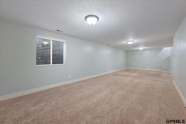 2309 Alexandria Road, Papillion, NE 68133