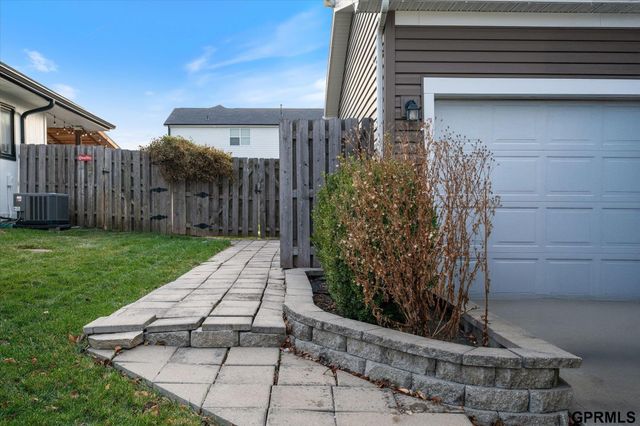 2309 Alexandria Road, Papillion, NE 68133