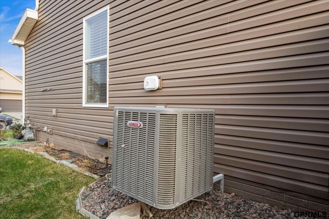 2309 Alexandria Road, Papillion, NE 68133