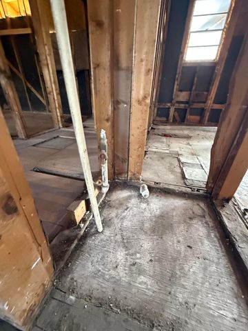 721 E 15th Avenue, Pampa, TX 79065